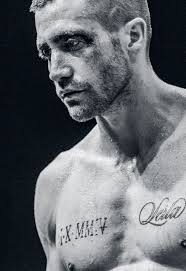 Jake gyllenhaal wird in der deutschen tonfassung seiner filmauftritte überwiegend von dem synchronsprecher marius clarén vertont (z. Jake Gyllenhaal Southpaw 2015 Southpaw Movie Jake Gyllenhaal Boxing Images