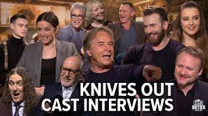 Chris evans, daniel craig, jamie lee curtis, katherine langford, michael shannon, anna de armas, don johnson, jaeden martell and rian johnson of 'knives out'. Knives Out Fun Cast Interviews Chris Evans Daniel Craig Ana De Armas Rian Johnson Extra Butter Youtube