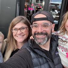 Does anyone recognize this house? 4 of my Adirondack chairs were delivered  to the wrong address.