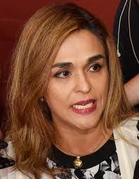 Estela Cano's Instagram, Twitter & Facebook