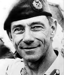 JEREMY MOORE: "SOLO FUE UN SOLDADO CUMPLIENDO CON UN MANDATO, RESPETO A LAS  TROPAS ARGENTINAS MAS QUE NADIE Y ADMIRO MIENTRAS VIVIÓ EL CORAJE Y EL  TEMPLE DE NUESTROS SOLDADOS" Jeremy Moore