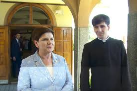 Co dzieje się z tymoteuszem szydło, księdzem, który w 2019 r., czyli dwa lata po przyjęciu święceń kapłańskich, poinformował o rezygnacji ze stanu od zeszłego roku nie pojawiają się nowe informacje na temat syna byłej premier beaty szydło. 6go9cx2tpmz1am