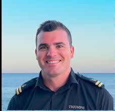 C R E W P R O F i L E