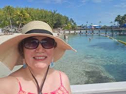 Kristen Crocker's Instagram, Twitter & Facebook