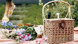 Picnic set includes porcelain plates, silverware, corkscrew, bottle stopper, cheese board and knife, and s&p shakers are secured in this complete picnic set by. Best Picnic Baskets Top 6 Buys For The Perfect Al Fresco Luncheon Real Homes