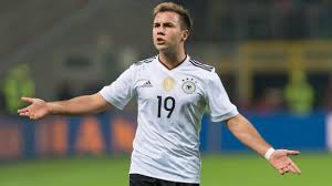 Unter den 26 nominierten profis sind auch die rückkehrer thomas müller und mats hummels. Dfb Kader Fur Em Qualifikation Low Verzichtet Auf Mario Gotze