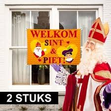 Vorig jaar maakte suzanne deze leuke kleurplaat al van sinterklaas. Gekleurde Sint En Vlaggen Kopen Beslist Nl Alle Typen Lage Prijs