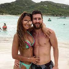 Antonella has two sisters, paula and carla roccuzzo back home. Who Is Lionel Messi S Wife Antonella Roccuzzo And How Long Have They Been Married