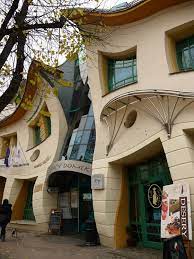 The crooked house poland the most photographed building in poland, the crooked house is located in rezydent shopping center in sopot, poland. Krzywy Domek Mind Blogging Crooked House In Poland Design Swan