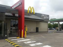 Pyszny, królewski kebab z dowozem! Mcdonald S Revesby 2 The River Rd Revesby Nsw 2212 Australia