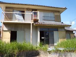 れぷとん＠心霊スポット最前線(半bot) on X: 愛知心霊スポット【No.0514:甚目寺の家】愛知県あま市甚目寺八尻にあった空き家。『三角の家 』『三角屋敷』など呼ばれ方は様々。「怪奇現象が多発しており、入居者がすぐに退去する」という噂があった。※現存せず。t ...