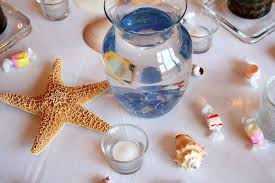 You'll find crawfish boil invitations, tableware, decorations, and even accessories to get you in the low country mood. Seafood Dinner Party Menu