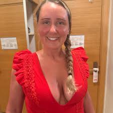 Morning can anybody recommend a Doctor they are happy with at the  Kingfisher Practice? Thank you x