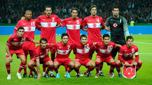 Die türkei konnte ihre gute form nicht mit ins turnier tragen und enttäuschte bislang auf ganzer linie. Die Play Offs Em 2012 Turkei Gegen Kroatien Portugal Gegen Bosnien Netzathleten De