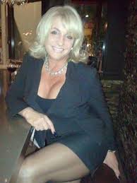 These guys market themselves as the most favourite dating site for over 40's in south africa. Single Women Over 40 Women Over 40 Twitter