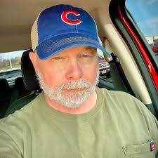 How to clean a grimy guitar finish without damaging it?