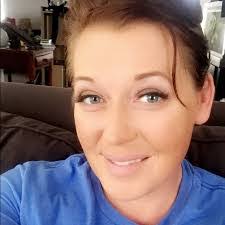 Melissa Schauer's Instagram, Twitter & Facebook