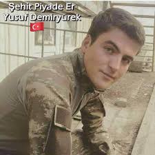 TüRKiYeMiN PoLiSLeRi