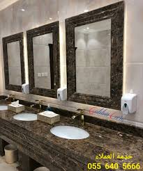 جهاز صابون رغوة لليدين يزين كبرى فنادق الرياض Framed Bathroom Mirror Bathroom Mirror Mirror