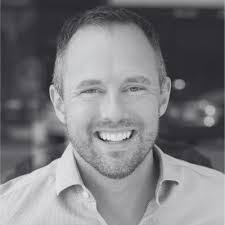 Tara Farris's Instagram, Twitter & Facebook