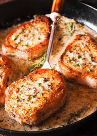 Pork Chops In Creamy White Wine Sauce What S In The Pan