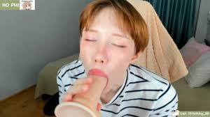 Littlething88 tomboy blowjob