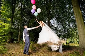 Die online auskunft liefert die aktuelle zuordnung/einteilung von postleitzahlen. Zum Abheben Sommer Hochzeit In Monchengladbach T P Fotografie