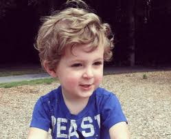 Wavy hair men bring out that classy but boyish looks in men. Pin On Klippa Pojke
