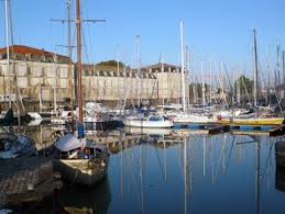 Design Muito Mais Rochefort Sur Mer Charente Maritime Franca Franca Fotografia