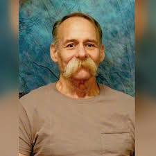 Amy Dewberry's Instagram, Twitter & Facebook