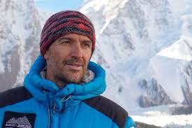 El sueño del montañista juan pablo mohr de construir refugios en las 16 montañas más altas de chile partirá este año. Muere El Montanista Sergi Mingote Escalaba El K2 Con El Chileno Juan Pablo Mohr La Tercera
