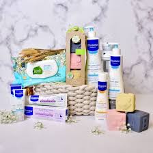 Unisex Baby Hampers Gift Hampers Singapore In 2020 Baby Birthday Gifts Newborn Baby Gifts Baby Gift Hampers