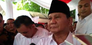 Sekarang banyak dokter kita gajinya lebih kecil dari tukang jaga parkir mobil, kata prabowo. Kecil Kemungkinan Prabowo Mau Jadi King Maker Rmolbanten Com