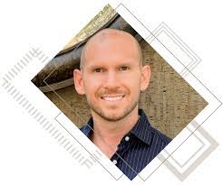 Kenneth Boyer's Instagram, Twitter & Facebook