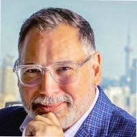 Liza Vitale's Instagram, Twitter & Facebook