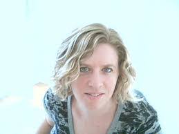 Stephanie Billet's Instagram, Twitter & Facebook