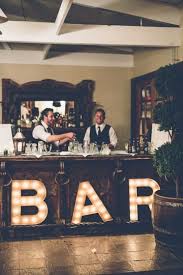 Elabora tu presupuesto para la boda. Sencilla Y Muy Bella Decoracion De Bodas En Casa