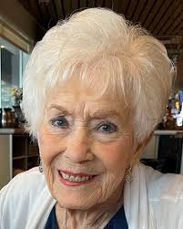 Novis Genoa Gay Bradshaw (1929-2023)