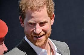 Quiénes siguen a Carlos en la línea sucesoria de la reina Isabel II?