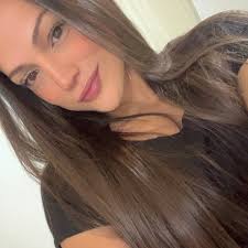 Welcome Julayyyy! 💜 Desde el carrete 1. Yo decente 2. Un lunes cualquiera  3. Un sábado cualquiera 🫩 4.yo decente x 2 5. Amalia 🤤 6. El mismo  amanecer todos los días,