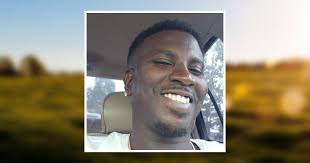 Lamar Womack's Instagram, Twitter & Facebook