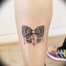 If you though bow tattoos have no other meaning apart from embellishing the bod, then you must be wrong. Photo Tattoo Bow 17 04 2019 004 Idea For Tattoo Bow Tattoovalue Net Tattoovalue Net