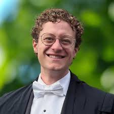 Ian Banks (@banksianr)