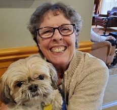 Carol Pinkney's Instagram, Twitter & Facebook