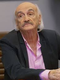 Sterring Wherl Tim Robison