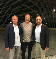 Zuletzt hatte sich heike drechsler 1992 und 2000 in die olympische siegerliste eingetragen. Olympiasieger Greg Rutherford Zu Gast Im Ahorn Sportpark Ahorn Sportpark