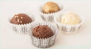 Mit unserem grundrezept für die cake pops ohne backen kannst du die leckere nascherei in vielen variationen nachmachen. Kalorienarme Gesunde Cake Pops Backen Macht Glucklich