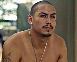 He has a full head. How Old Is Spooky From On My Block Julio Macias On My Block How Old Are The Popbuzz