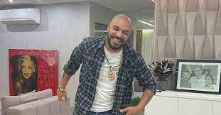 Former brazilian international adriano was charged by rio de janeiro prosecutors. Adriano Imperador Compra Cobertura De R 4 Milhoes Istoe Independente