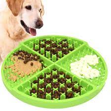 Amazon.com: Bangp Licking Mat for Dogs and Cats,Dog Slow Feeders,Boredom  Anxiety Reduction,Heavy-Duty Puzzle Mat Dog Treat Mat with Unique Quadrant  Design,Perfect for Yogurt,Treats or Peanut Butter(Green) : Pet Supplies